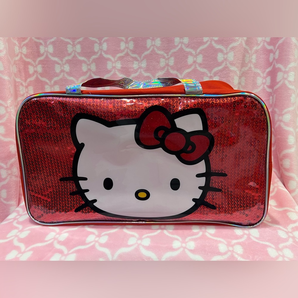 Hello Kitty Overnight Bag! 😻🎀